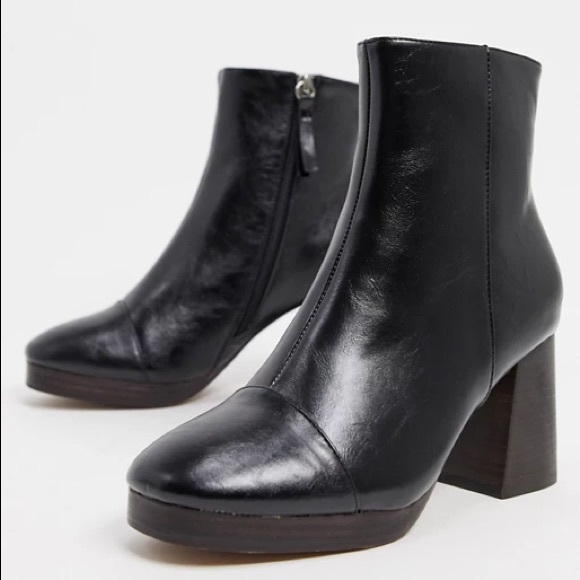 poshmark platform boots